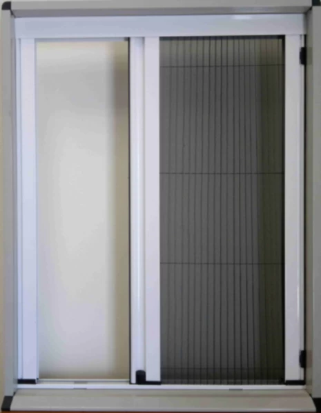 Pleated insect screen 